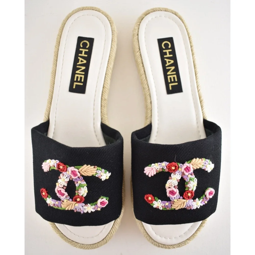 Chanel 25S Black Canvas Floral Crochet CC Logo Slide Sandal Espadrille Flat 41